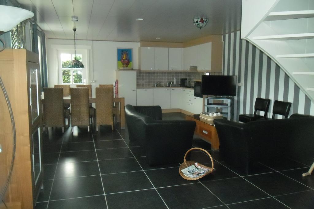 Herkenhoek 3 Bedroom Apartement هيسْفاكْ المظهر الخارجي الصورة